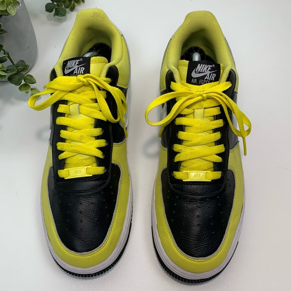 Nike Air Force 1 Men’s Sneaker Black and Gold Yellow Size 11.5 - Picture 6 of 14